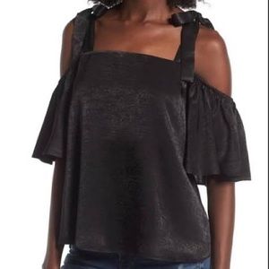 Nordstrom cold shoulder top NWT